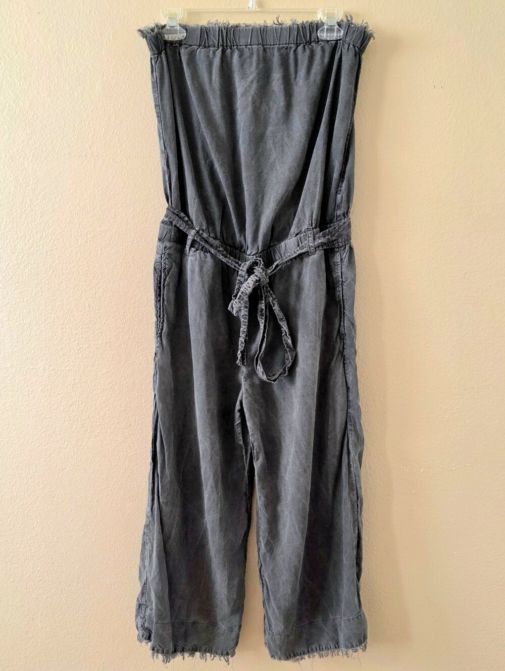 Anthropologie Cloth & Stone Gray Frayed Wide Leg Cropped Jumpsuit - Size Medium